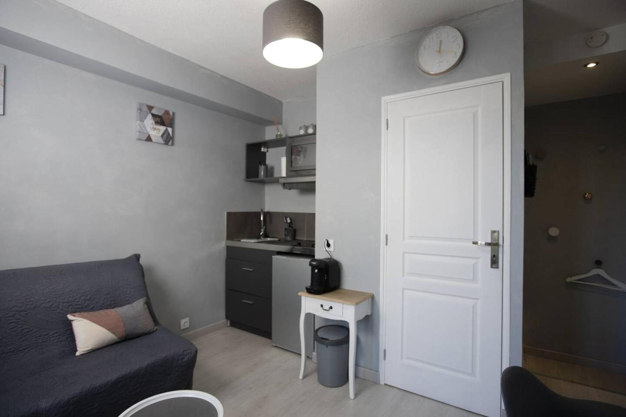 Appartement Confortable A Ferrand 25 M² Parking Inclus
